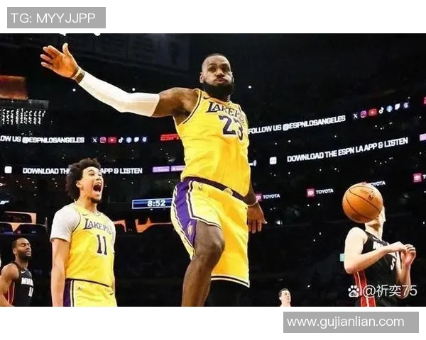 2016年常规赛骑士与湖人对决回顾精彩瞬间与球星表现分析